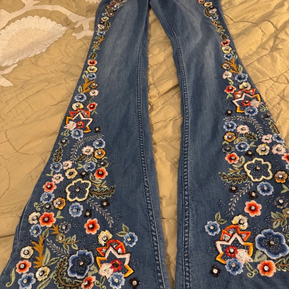 Gorgeous Embroidered Embellished Alice + Olivia Jeans Size 26 - Picture 2 of 4